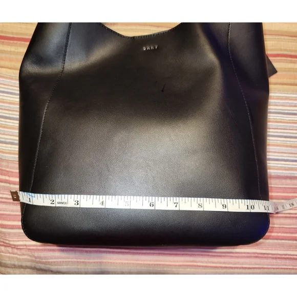 NWT DKNY Black Leather Hobo Shoulder Handbag Black w/ Silver Chain Accent - Picture 15 of 16